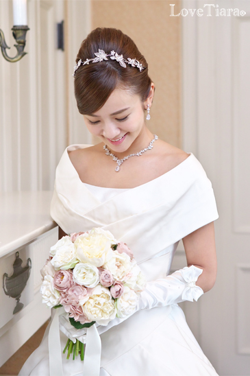 着用イメージ ヘッドドレス ウエディング 結婚式