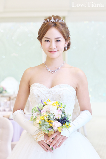 着用イメージ ティアラ ウエディング 結婚式
