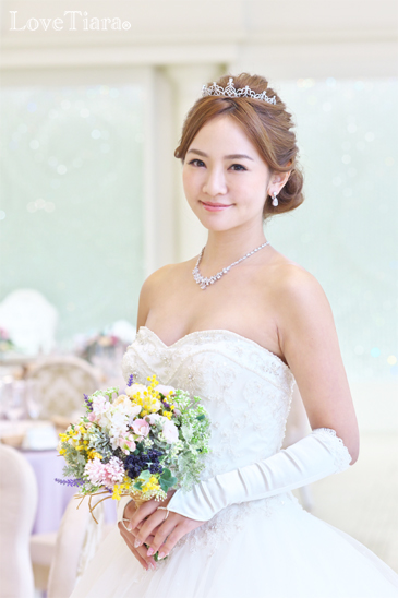 着用イメージ ティアラ ウエディング 結婚式