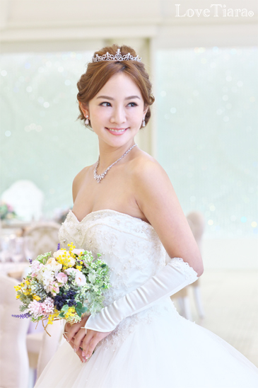 着用イメージ ティアラ ウエディング 結婚式