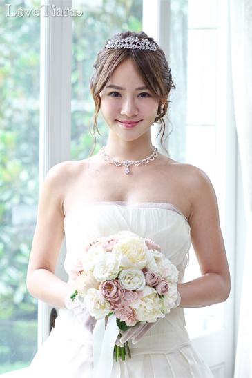 着用イメージ ティアラ ウエディング 結婚式